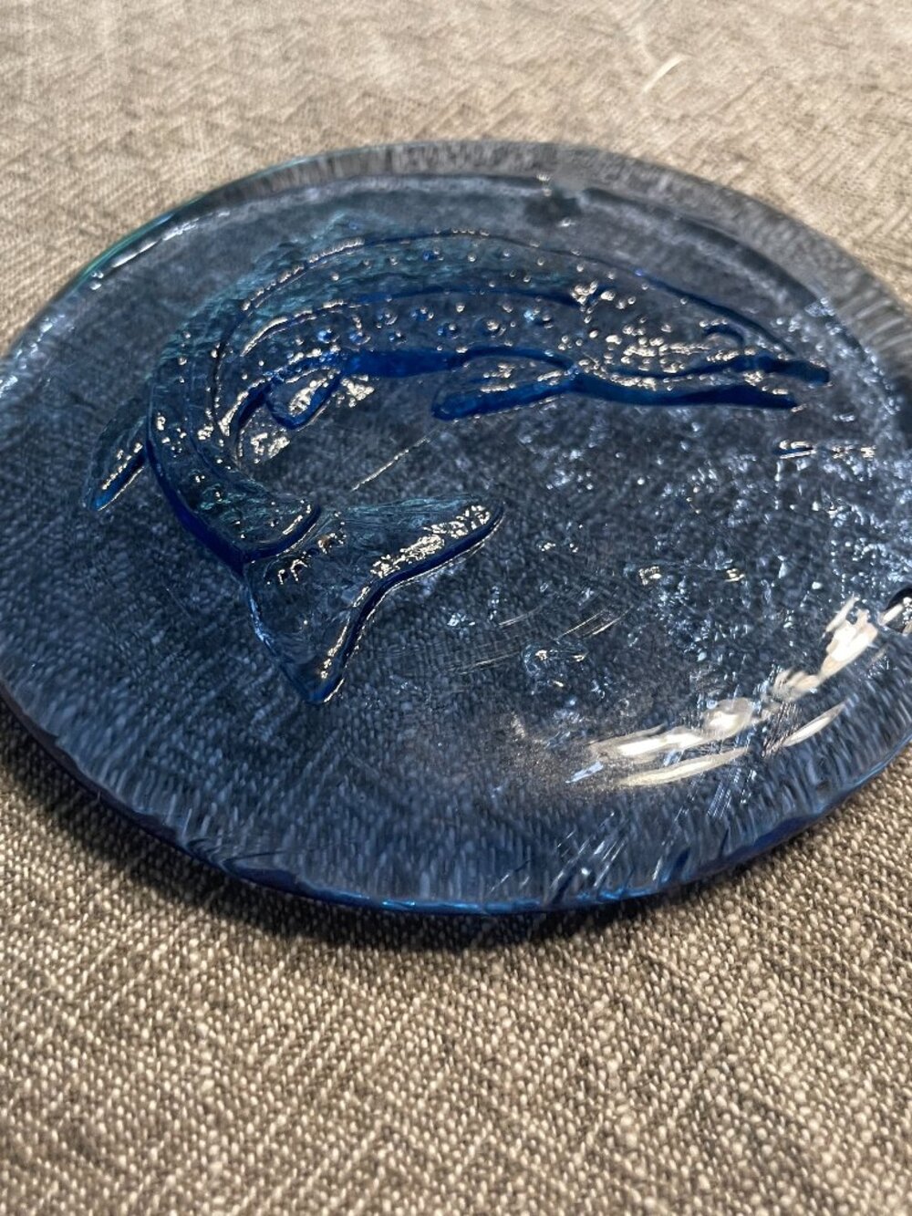 Glass Fish Print Sun Catcher Round Blue Glass 4" round Hanging Nautical! - Picture 3 of 4